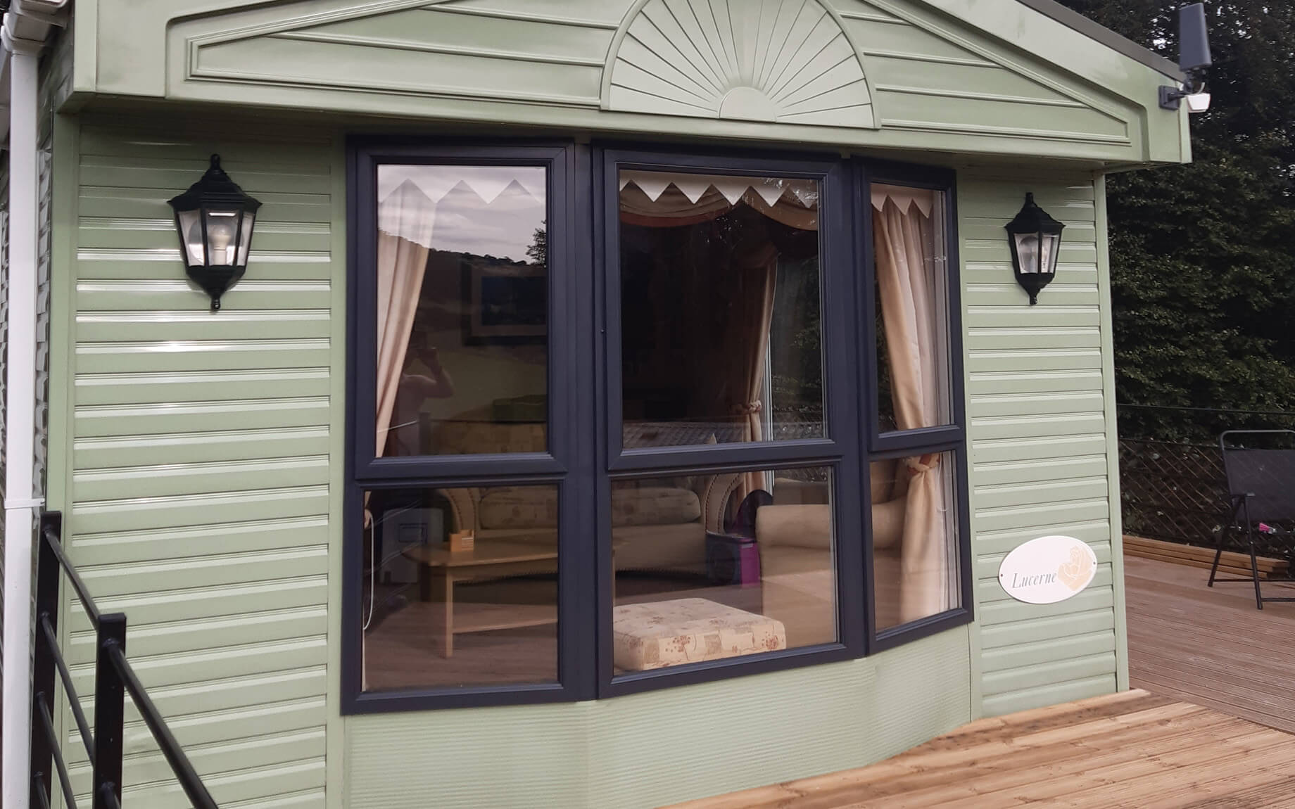 Holiday Home-windows